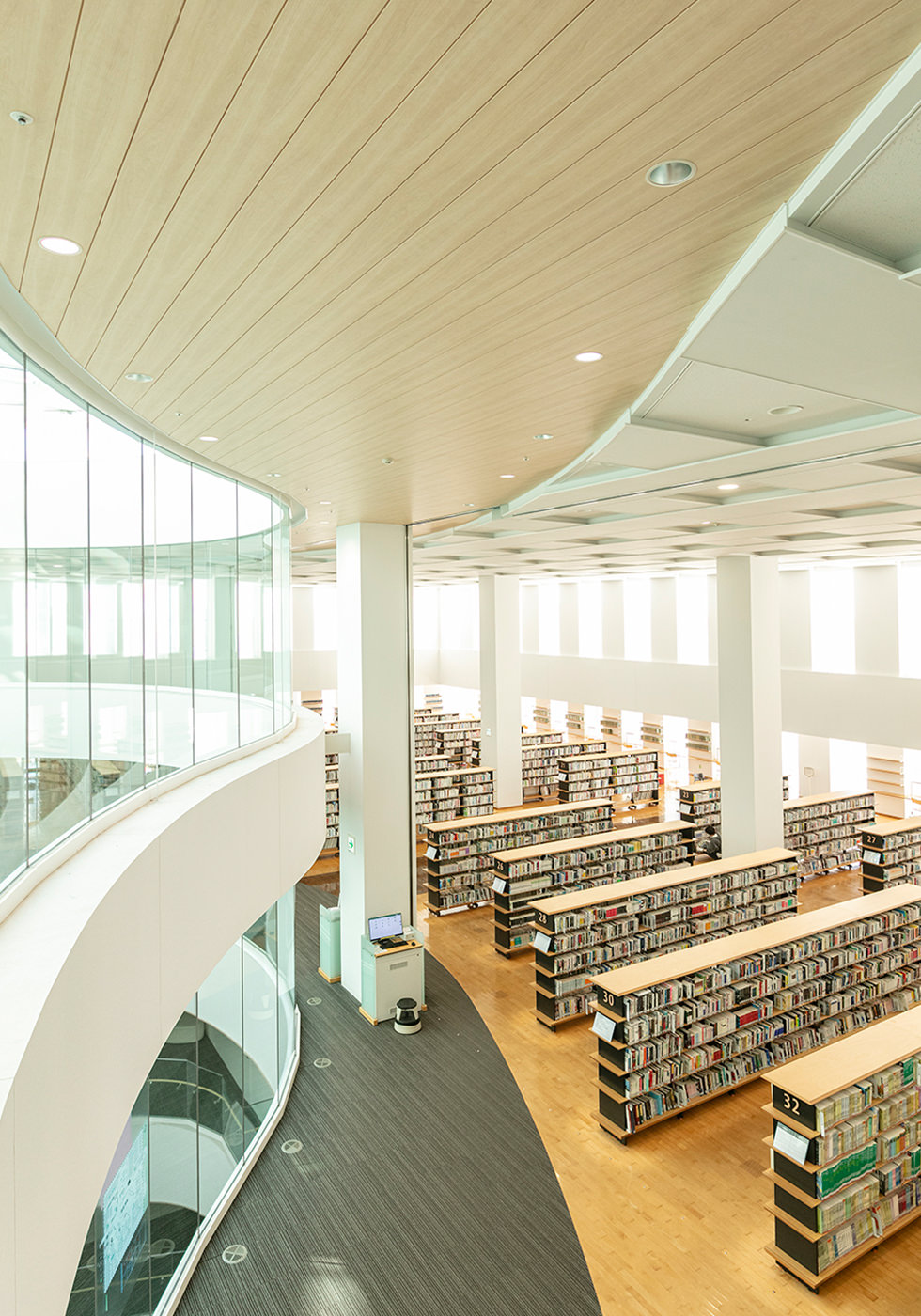 中央図書館