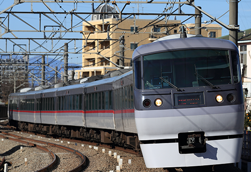 西武新宿線「特急レッドアロー号」