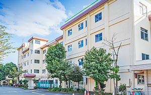 市立中央⼩学校