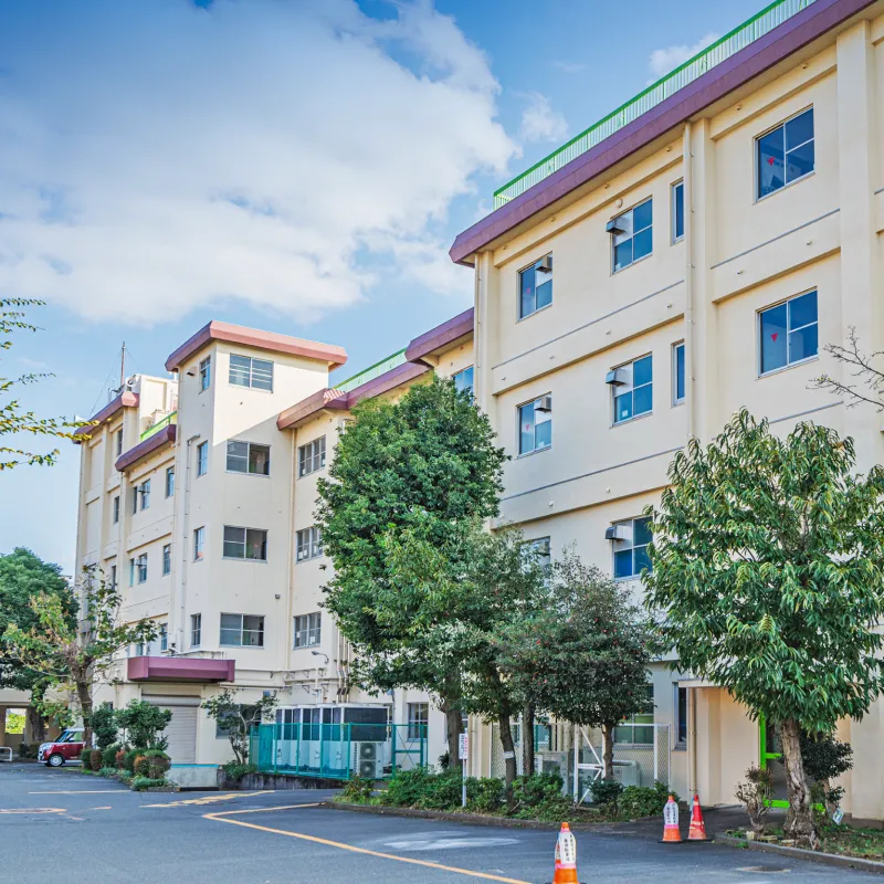 市立中央小学校（約650m・徒歩9分）
